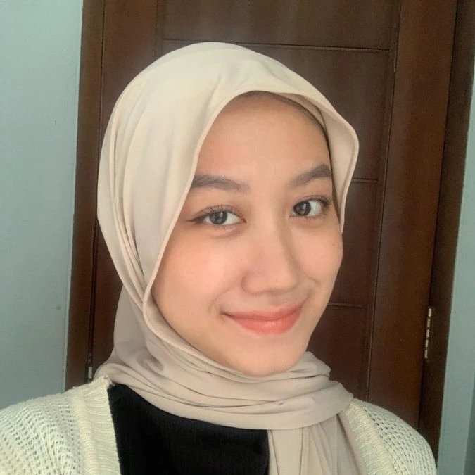 Tutor Cetta French Putri Alivia Rifaih