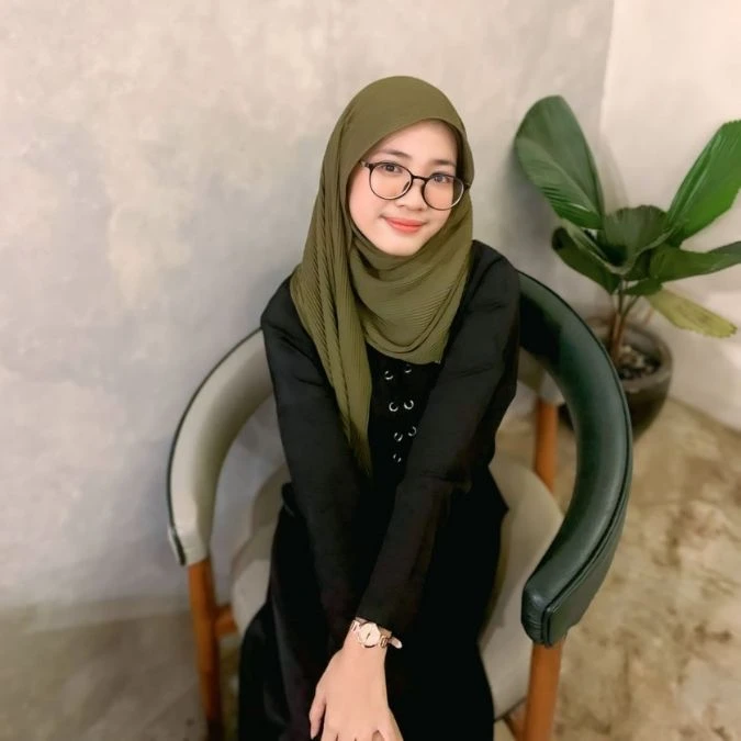 Tutor Cetta French Rosi Rindika Sari
